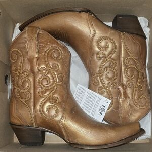 Circle G by Corral Shedron Embroidery Snip Toe Ankle Boots Western Cowgirl